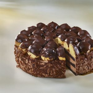 CHOCOLATE PROFITEROLE CAKE