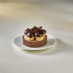 PROFITEROLE TART