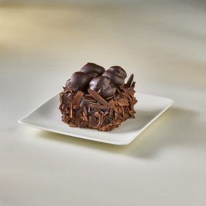 PROFITEROLE CAKE